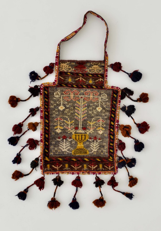 丸山コレクション 西アジア遊牧民の染織 塩袋と伝統のギャッベ展／たばこと塩の博物館