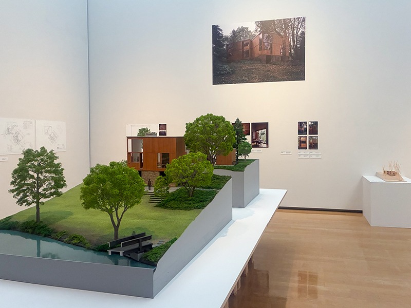 安藤忠雄の美術館で楽しむ住宅の展覧会「リビング・モダニティ展」【兵庫県立美術館】