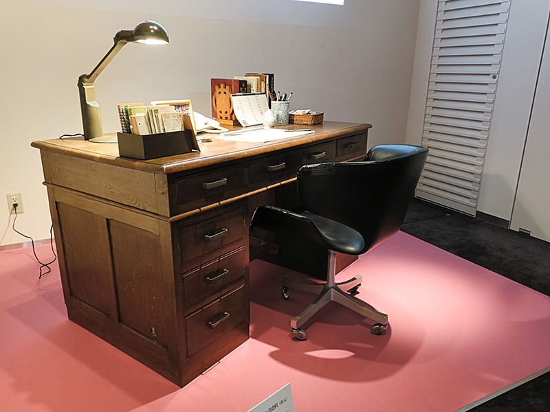 生誕100年、素顔の辻邦生に出会う【霞会館記念学習院ミュージアム】