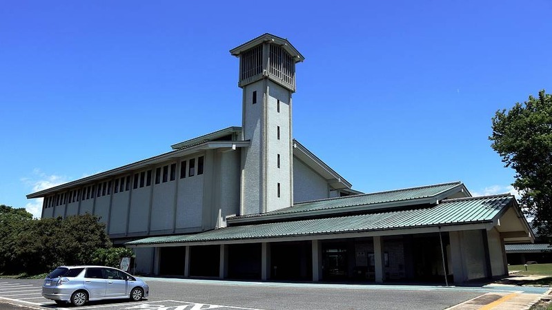 カップやプレートに広がるメルヘンの世界【愛知県陶磁美術館】